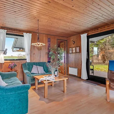 Three-bedroom In Tranekar Nyaraló *